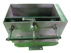 ROLLER FEEDER